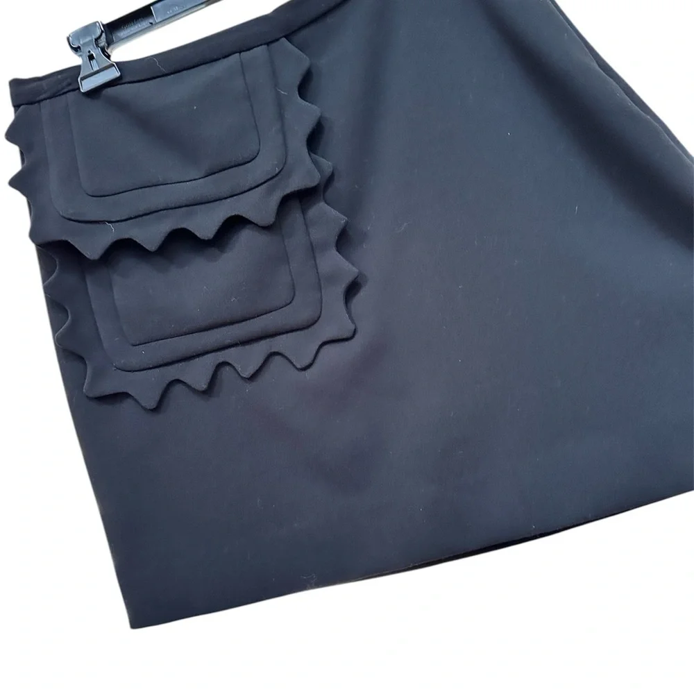 Victoria Beckham black skirt; size M, Gently used condition.